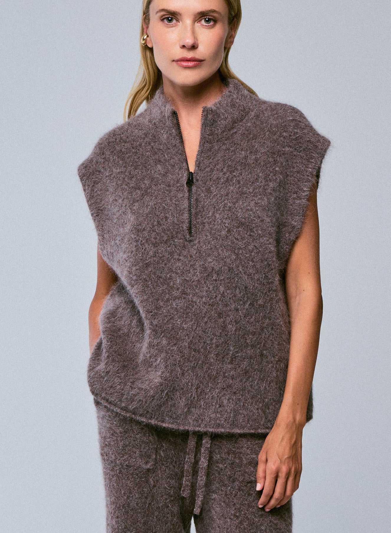 MAJESTIC FILATURES -Pull zippé sans manches