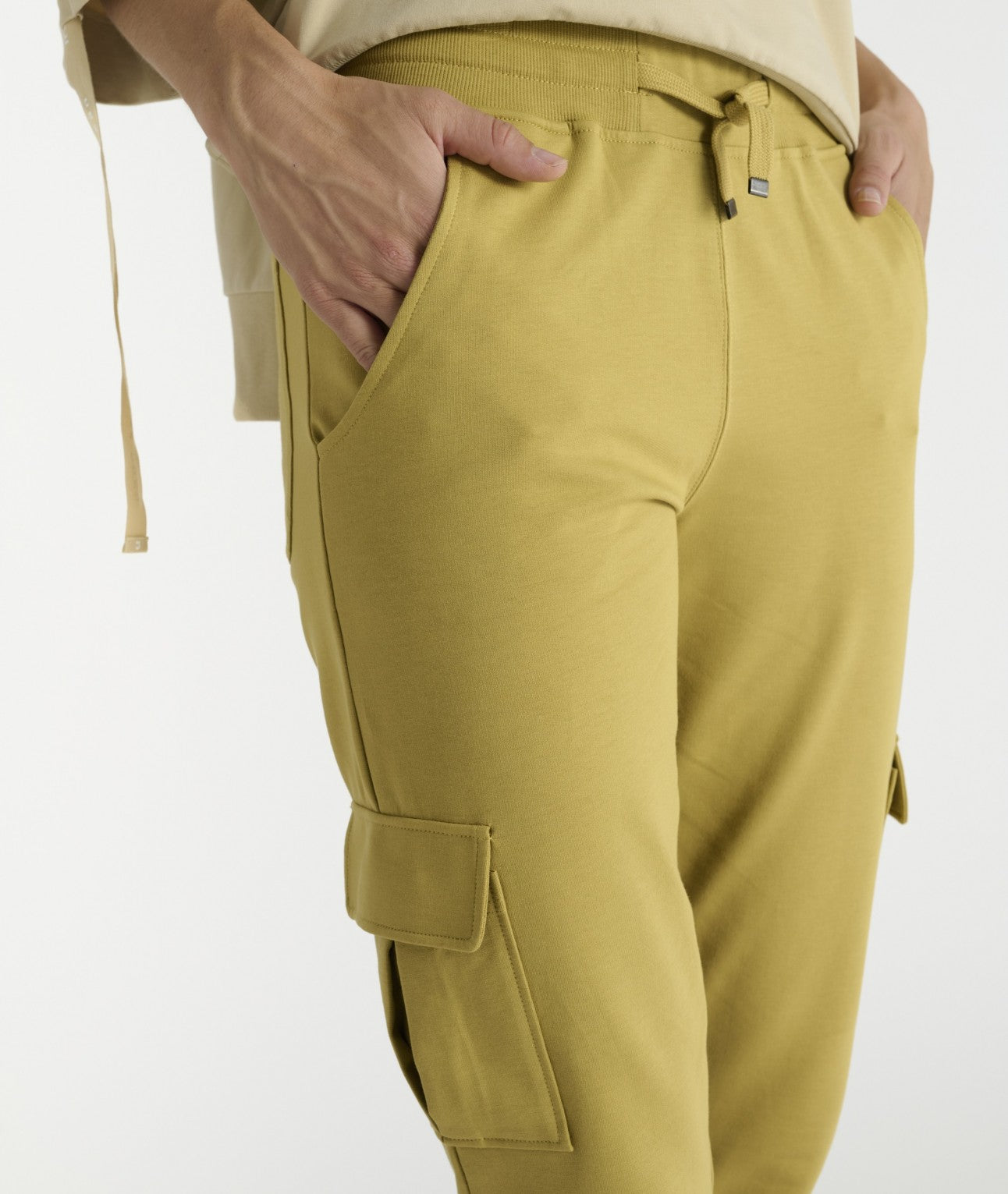 HANA SAN - Jogging Grigoripo scapolite