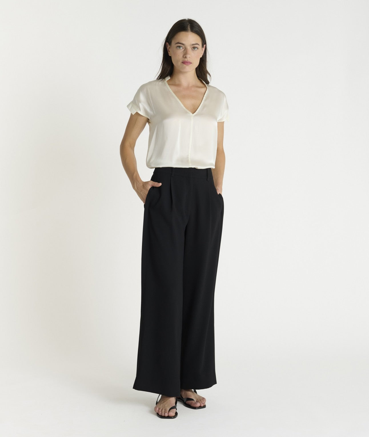 HANA SAN - Pantalon Buvan noir